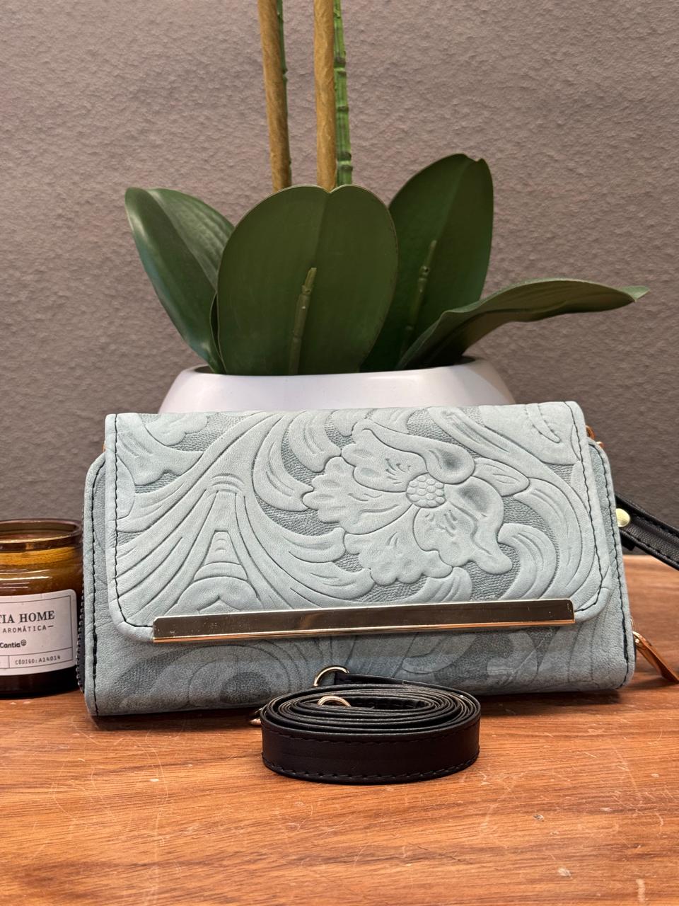CARTERA CINCELADA ANA GRABADO PRIMAVERA CELESTE