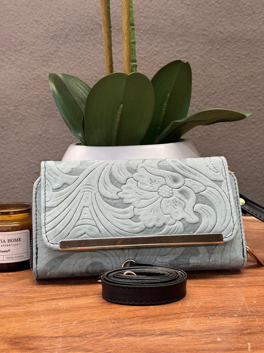 CARTERA CINCELADA ANA GRABADO PRIMAVERA CELESTE