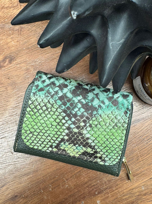 CARTERA PIEL KENYA EXOTICO VERDE OLIVO