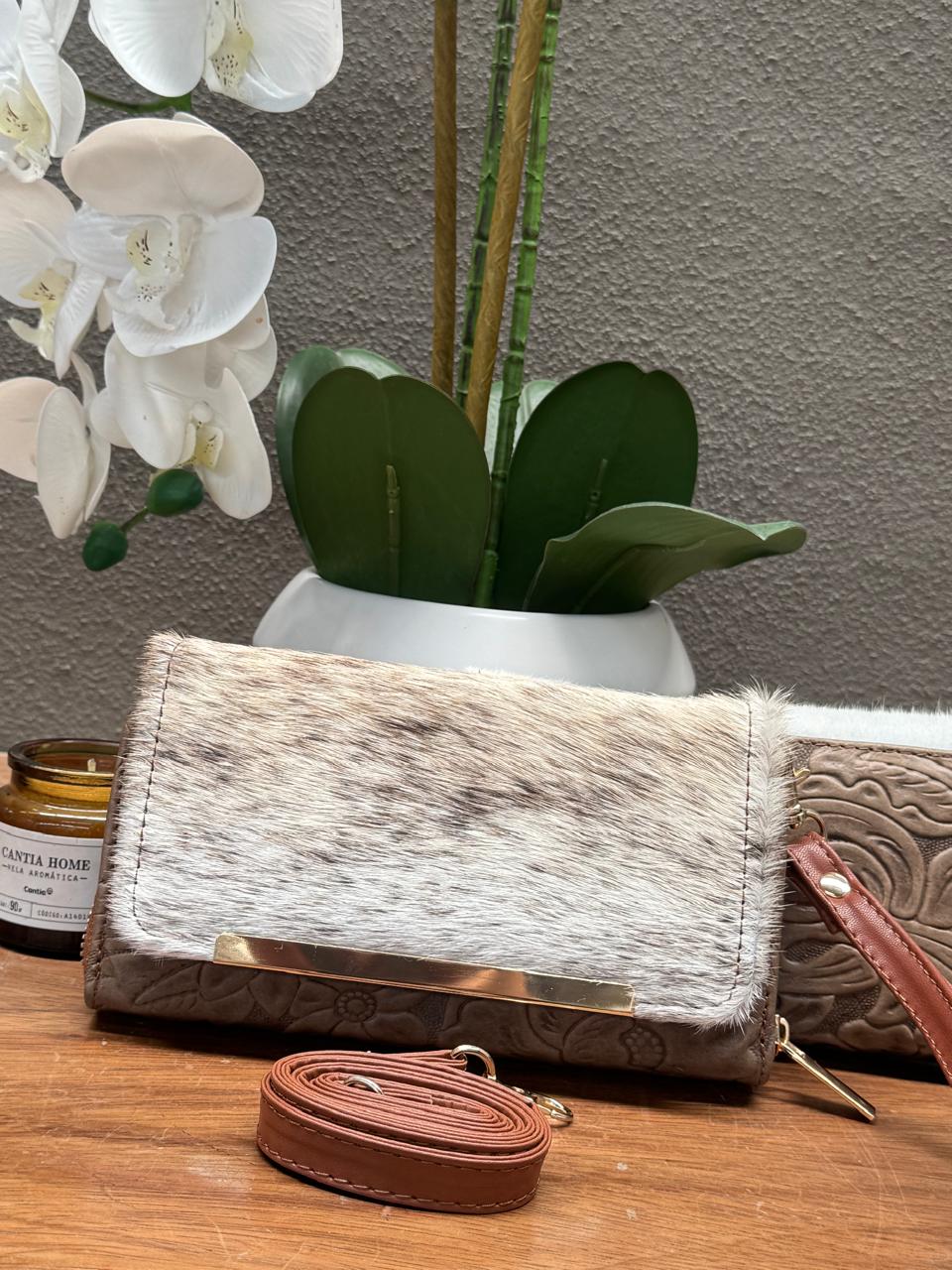 CARTERA CINCELADA ANA TAPA PELO GRABADO BAILEYS