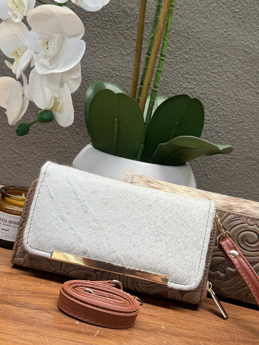 CARTERA CINCELADA ANA TAPA PELO GRABADO BAILEYS