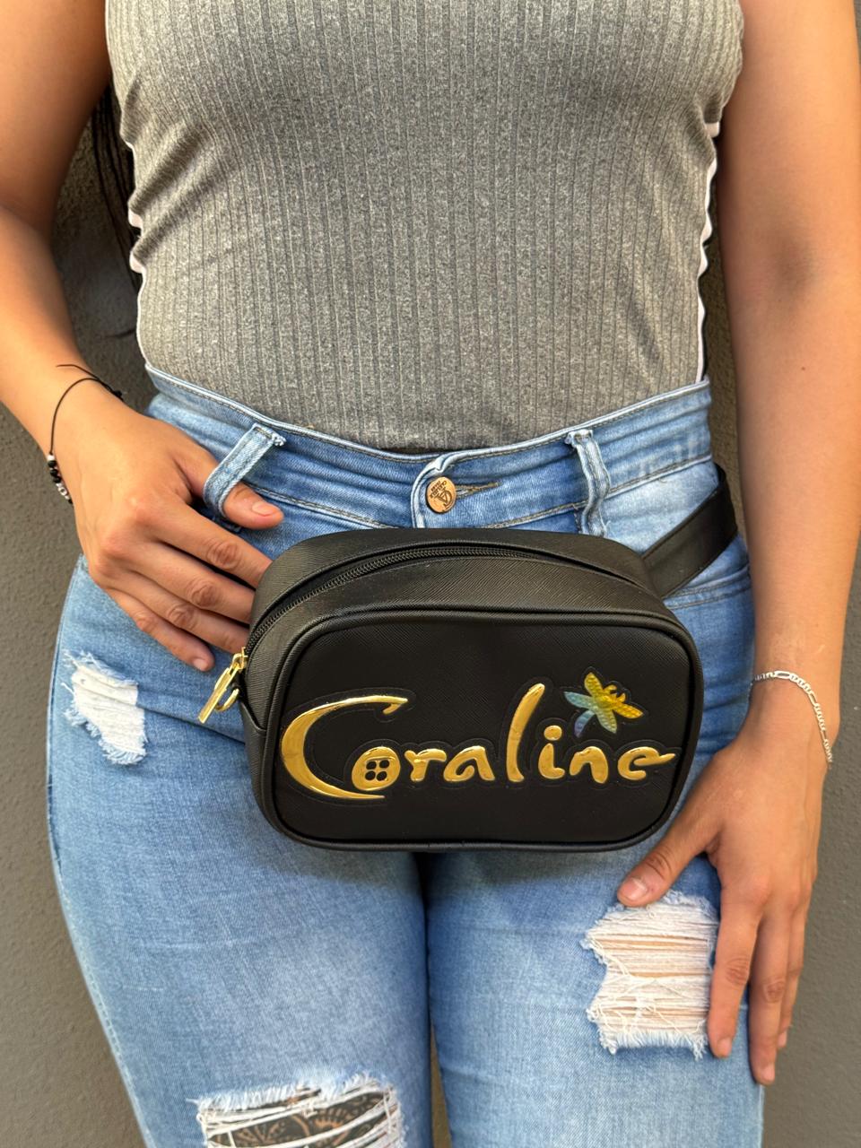 BOLSO/CANGUERERA PERSONAJE CORALINE LIBELULA AMARILLA