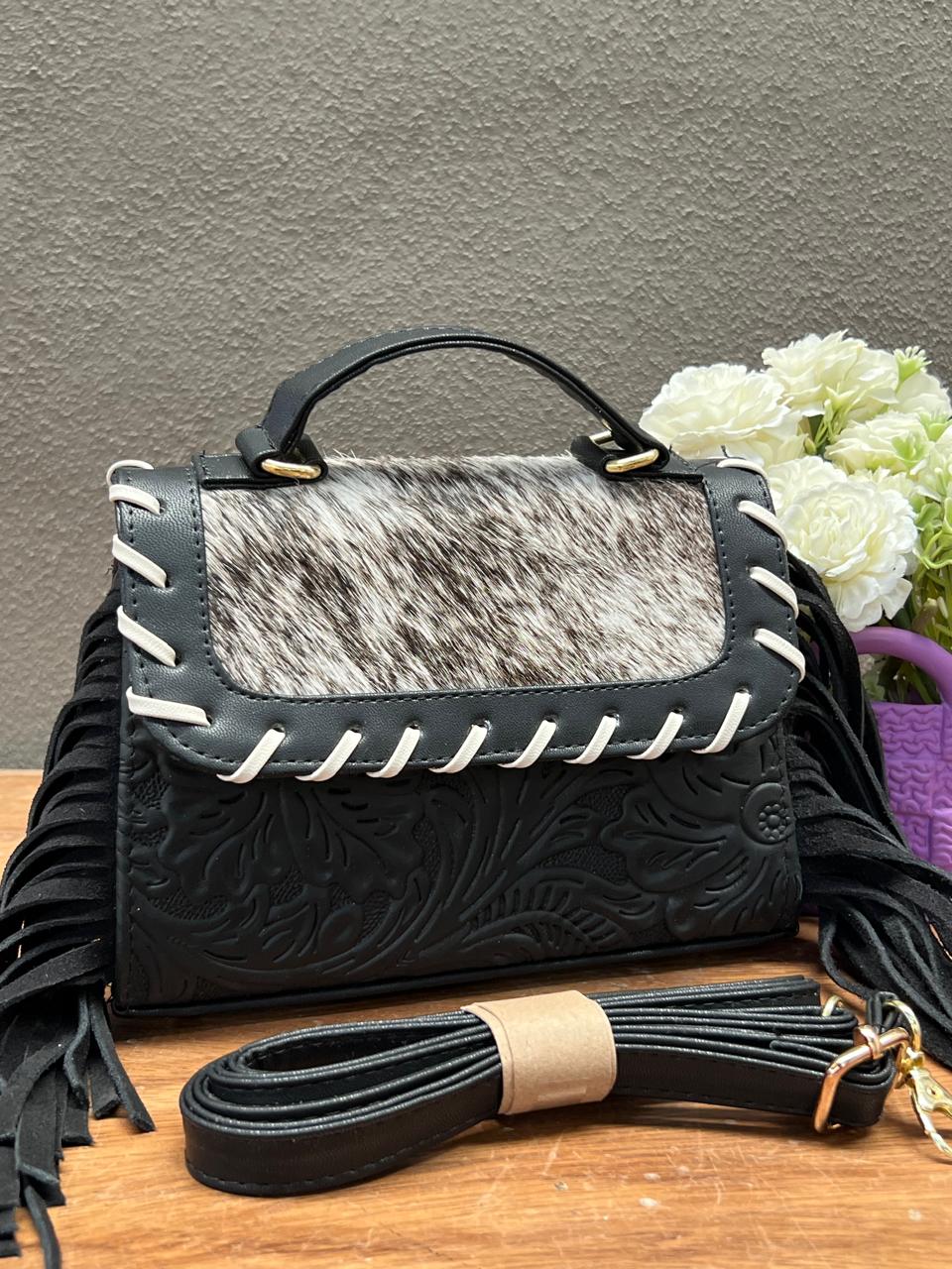 CROSSBODY FABIOLA PELO Y BARBAS VARIABLE PIEL NEGRO