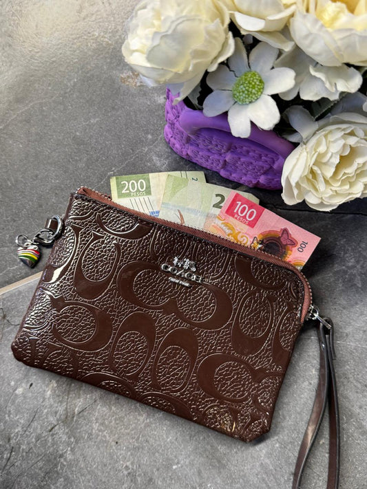 MUÑEQUERA COACH FERRERO CHAROL ESTAMPADO
