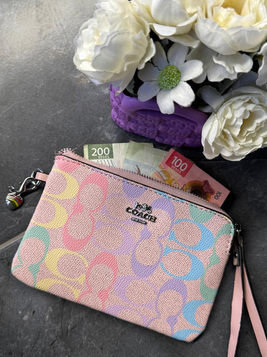MUÑEQUERA COACH CREMA/COLORES ESTAMPADO