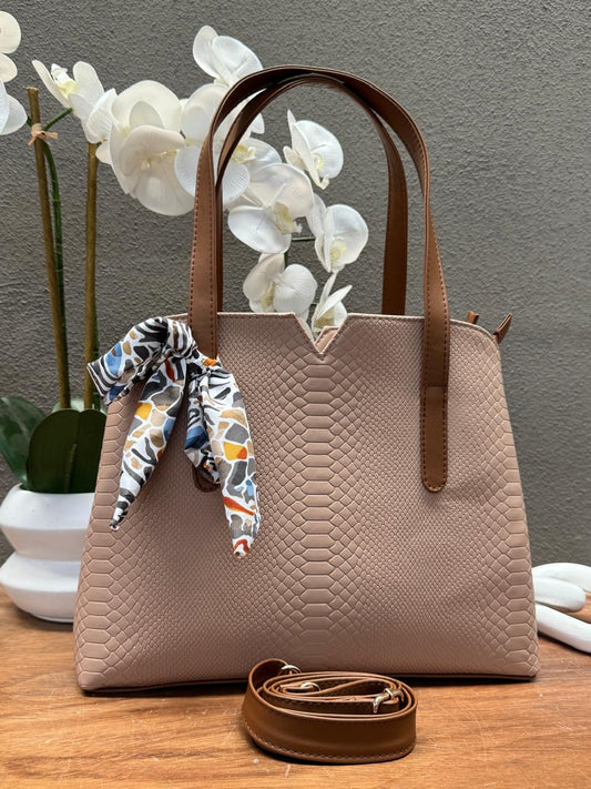YURI MAQUILLAJE/CAMEL