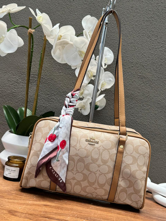 IMPORTACION ASHTON TOTE COACH KAKI/BEIGE ESTAMPADO