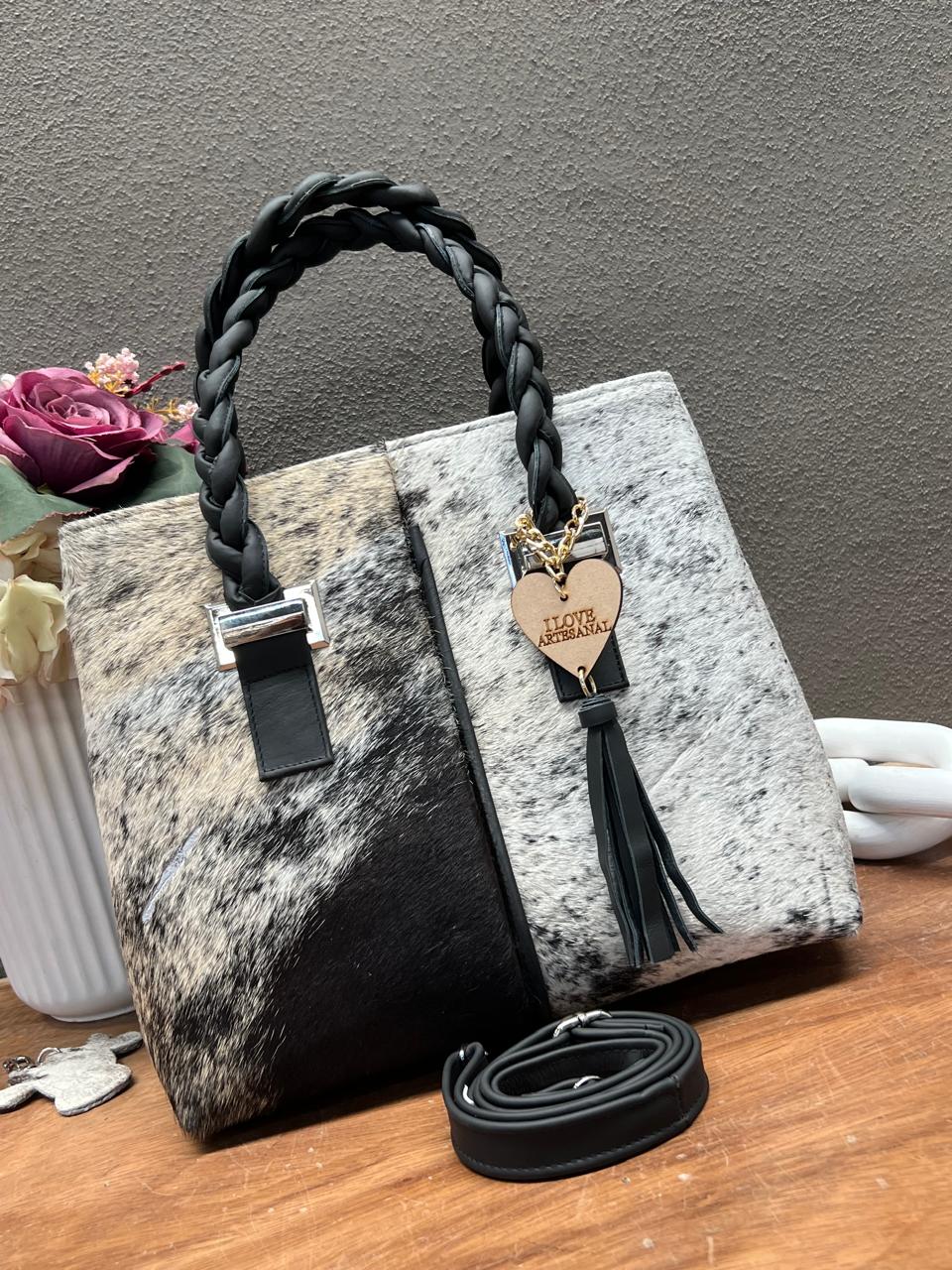 BOLSA ELIZABETH PELO VARIABLE ASAS NEGRO