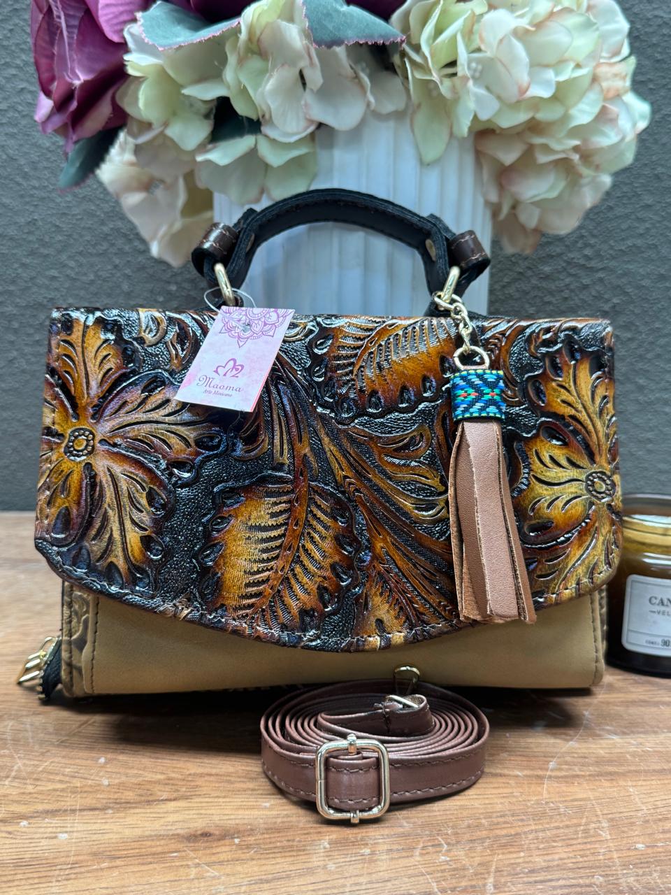 MAOMA DELIA DOBLE FLORES Y HOJAS AVELLANA