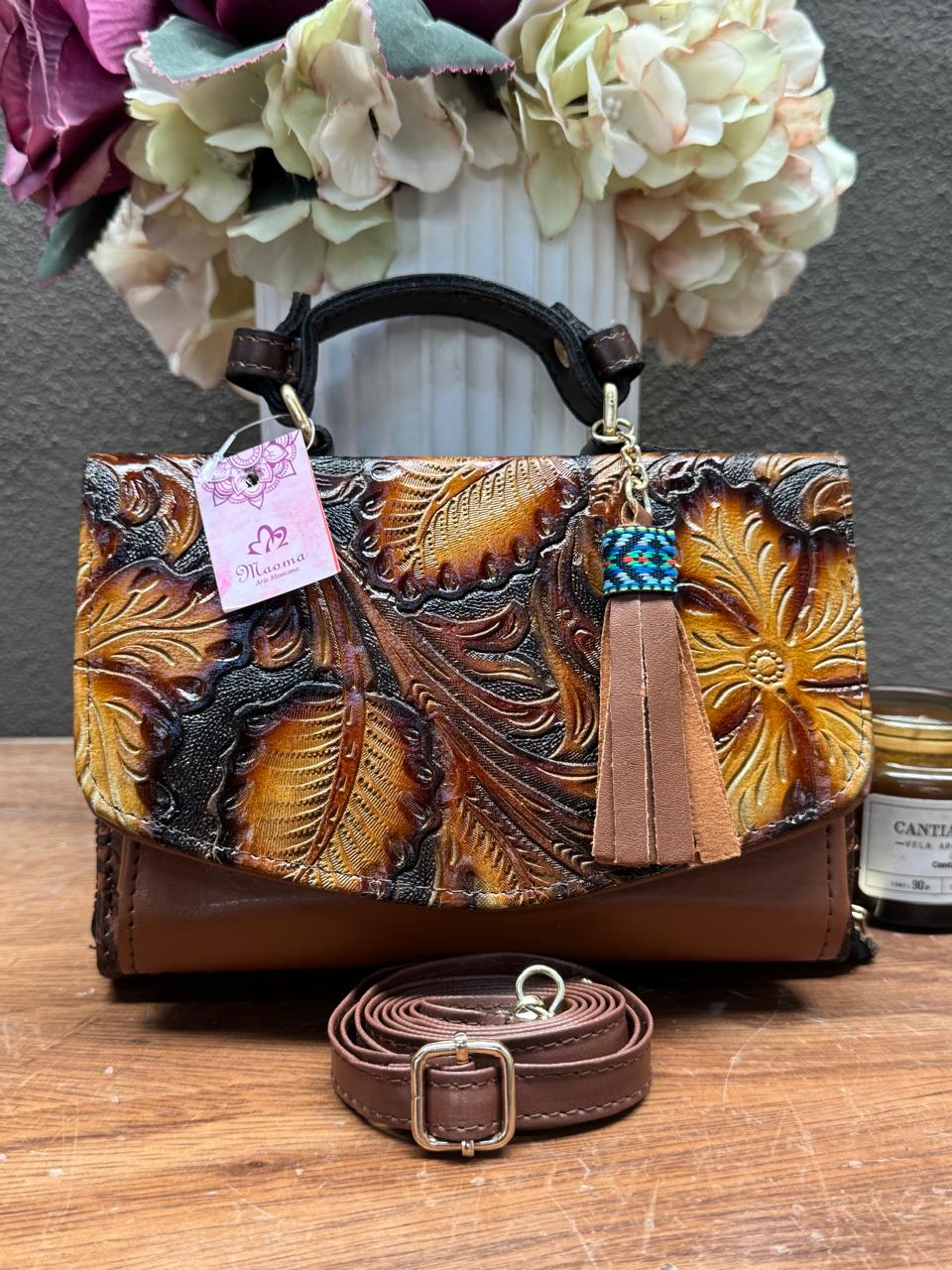 MAOMA DELIA DOBLE FLORES Y HOJAS CAMEL