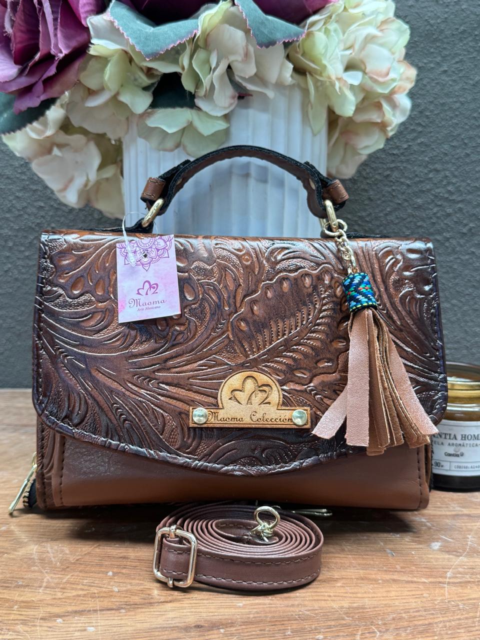 MAOMA DELIA DOBLE FLORES CAMEL