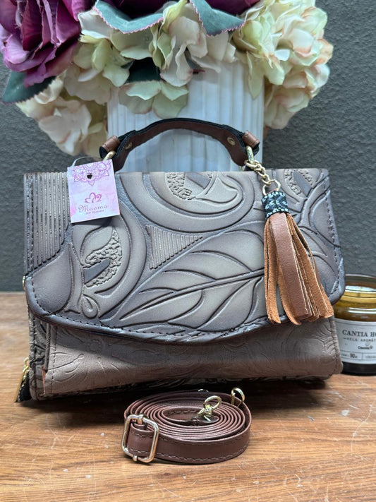 MAOMA DELIA DOBLE FLORES Y HOJAS BAILEYS