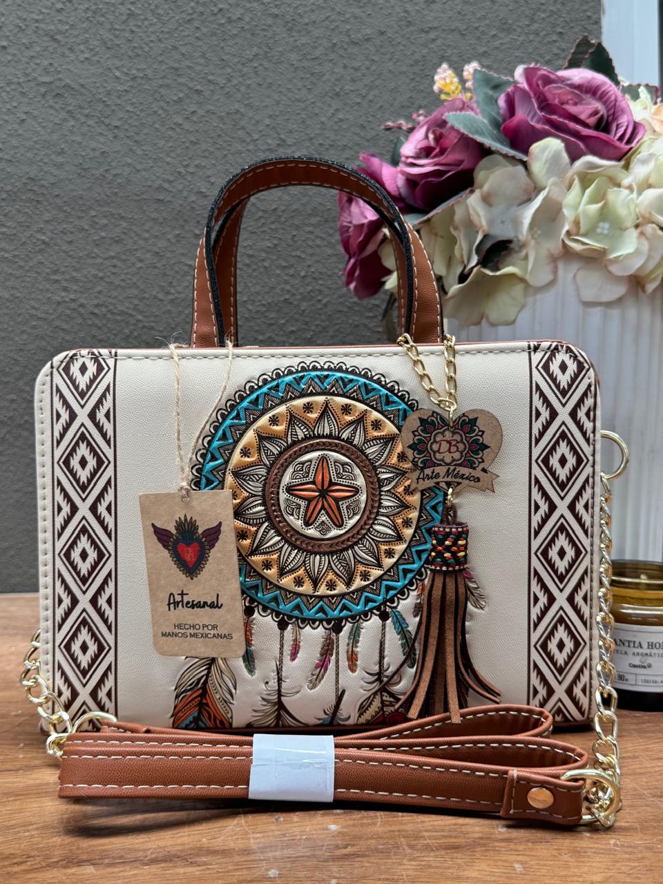DB CROSSBODY ATRAPASUEÑOS HUESO