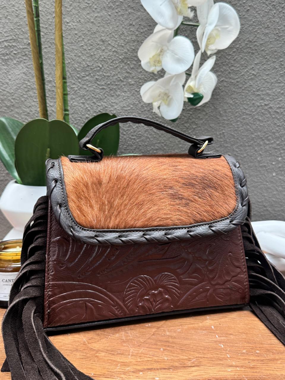 CROSSBODY FABIOLA PELO Y BARBAS CHOCOLATE PIEL COMINO