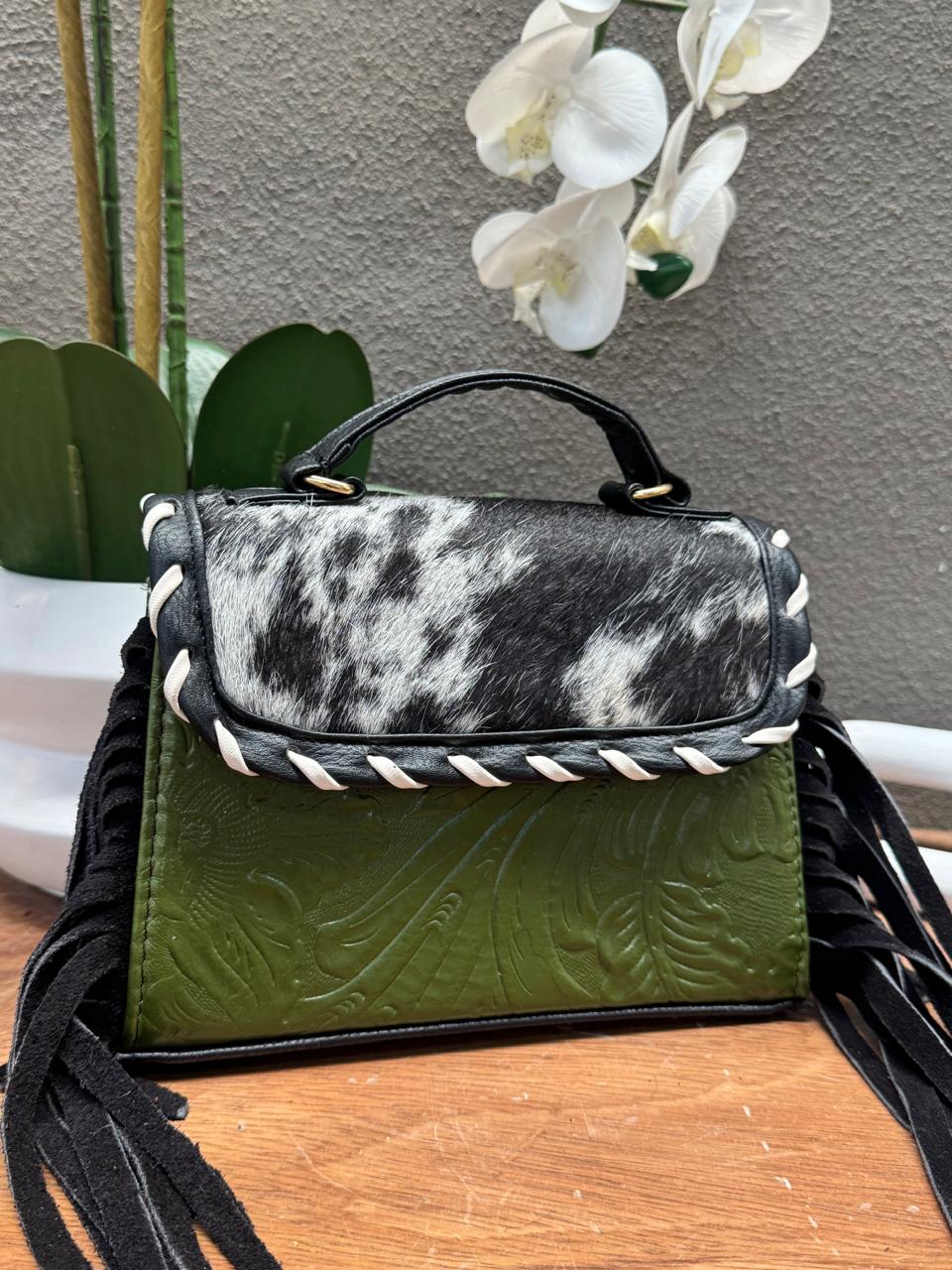 CROSSBODY FABIOLA PELO Y BARBAS VERDE OLIVO