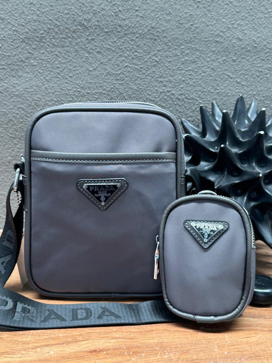 DUO CROSSBODY Y MONEDERO PRADA GRIS