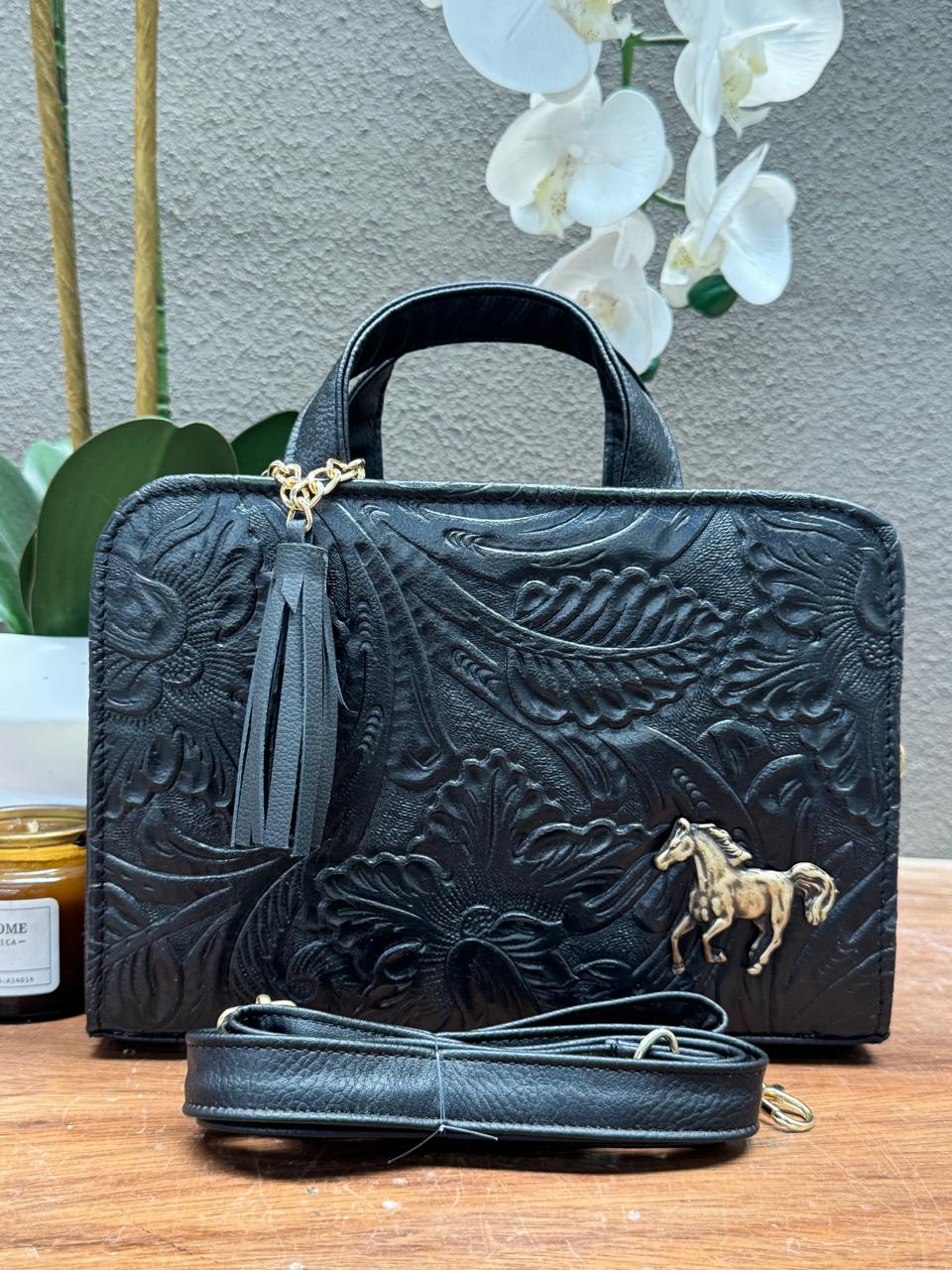 CROSSBODY ARTESANAL TANIA GRABADO FLORES NEGRO