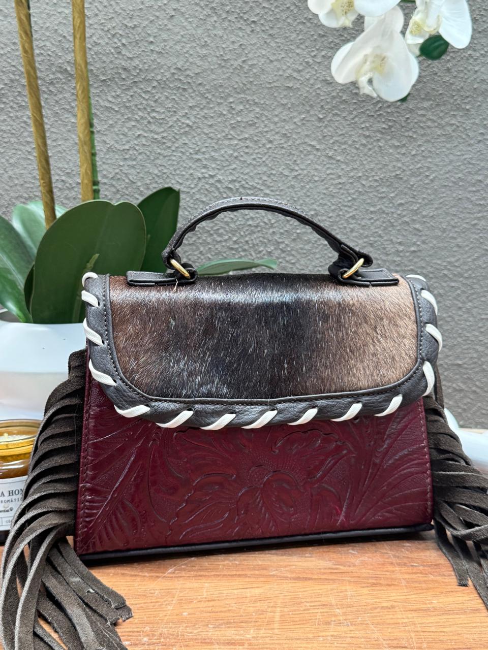 CROSSBODY FABIOLA PELO Y BARBAS VARIABLE PIEL VINO