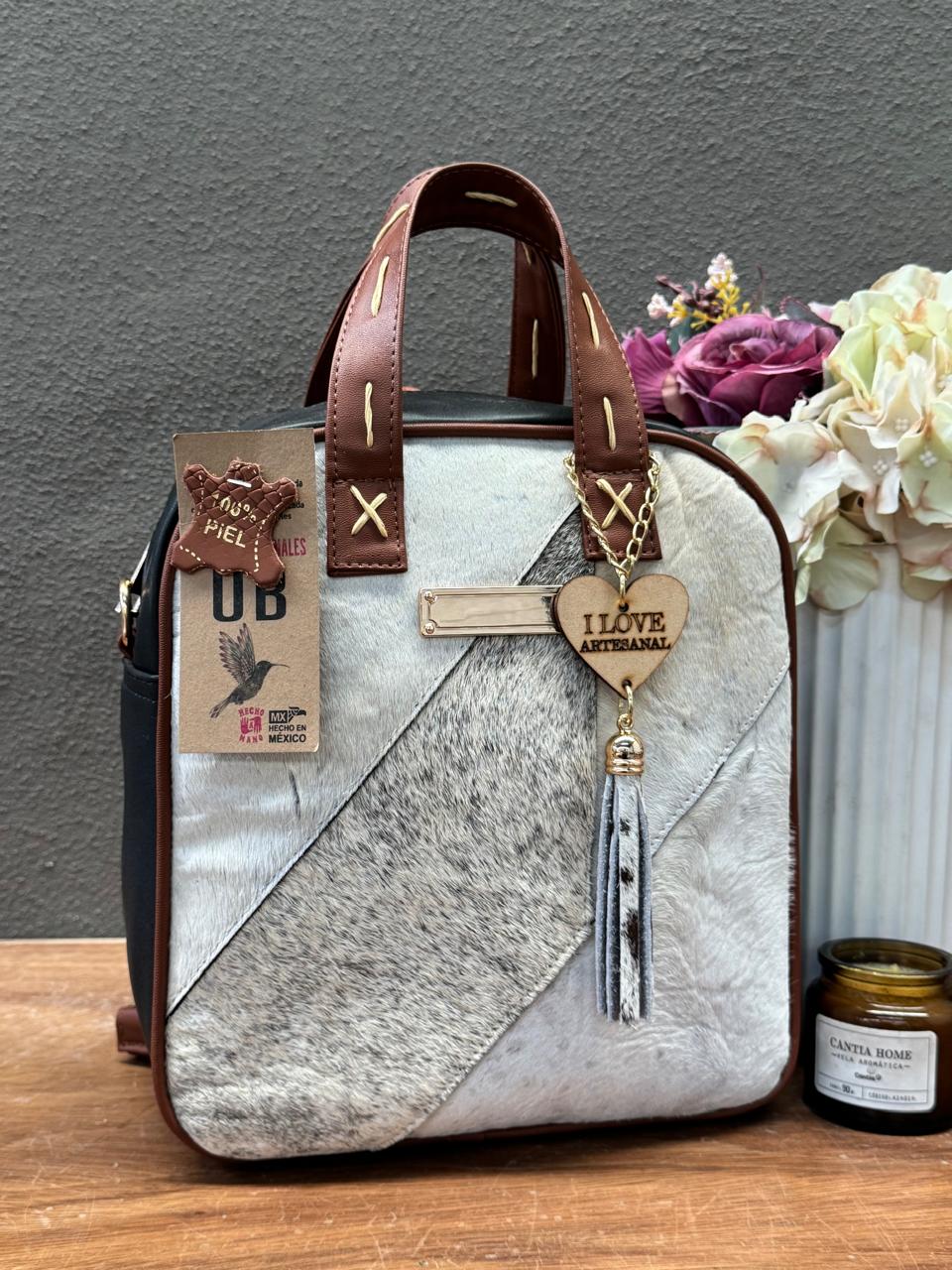 UB MOD ARTESANAL MOCHILA BOMBA PELO CAMEL/NEGRO