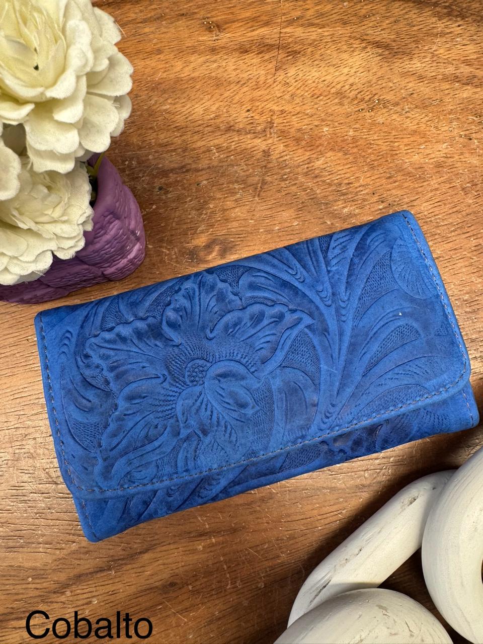 CARTERA CINCELADA EVORA COBALTO CRAZY