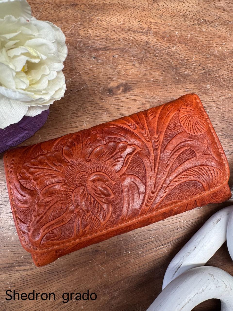 CARTERA CINCELADA EVORA SHEDRON GRASO