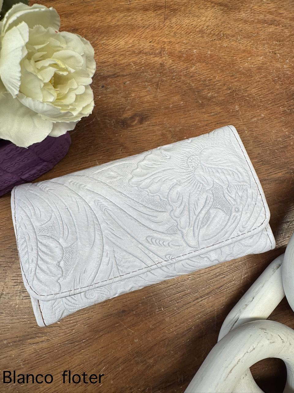 CARTERA CINCELADA EVORA BLANCO FLOTER