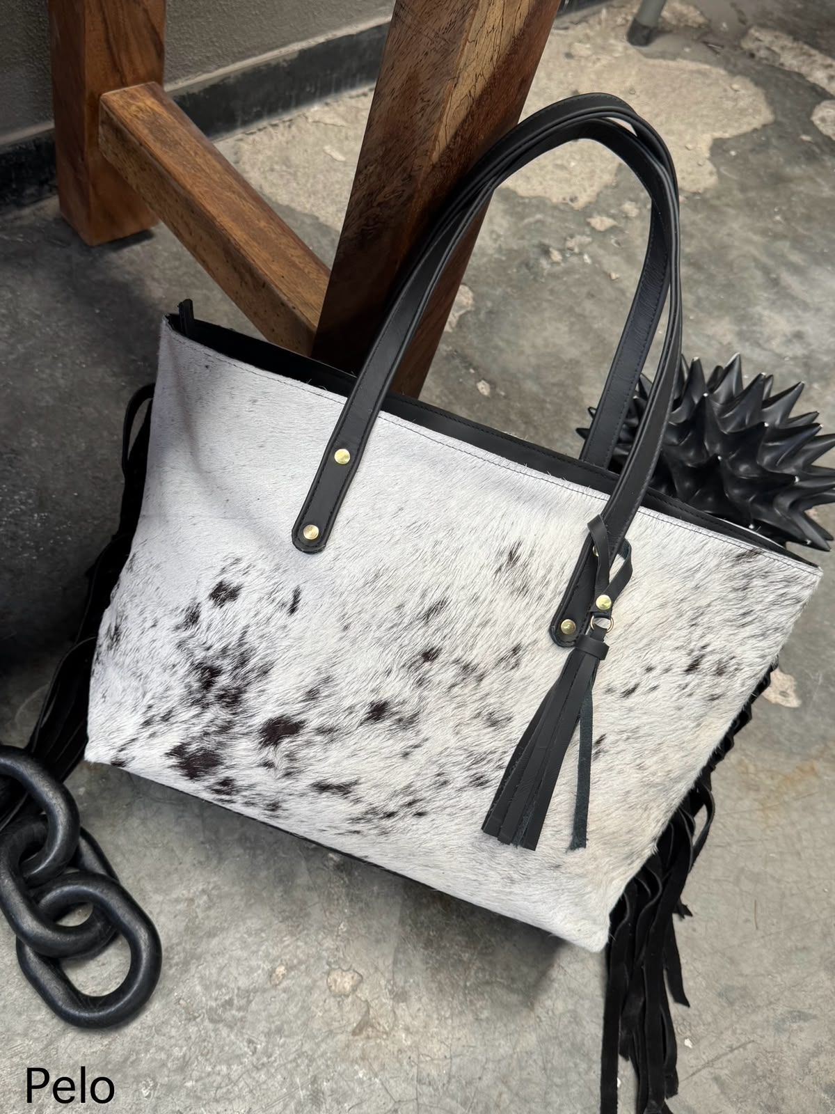 BOLSA AL CORTE COUNTRY NEGRO COMPLETA PELO