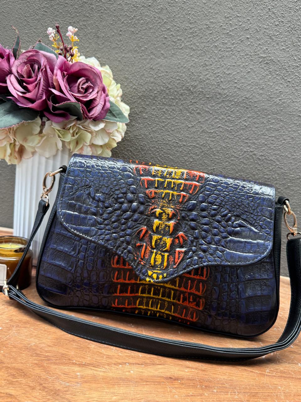 BOLSO ELENA COCODRILO COLOR NEGRO