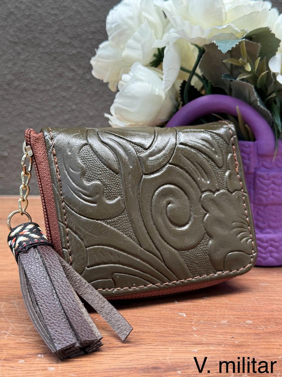 MONEDERO PIEL CINCELADO PRIMAVERA VERDE MILITAR