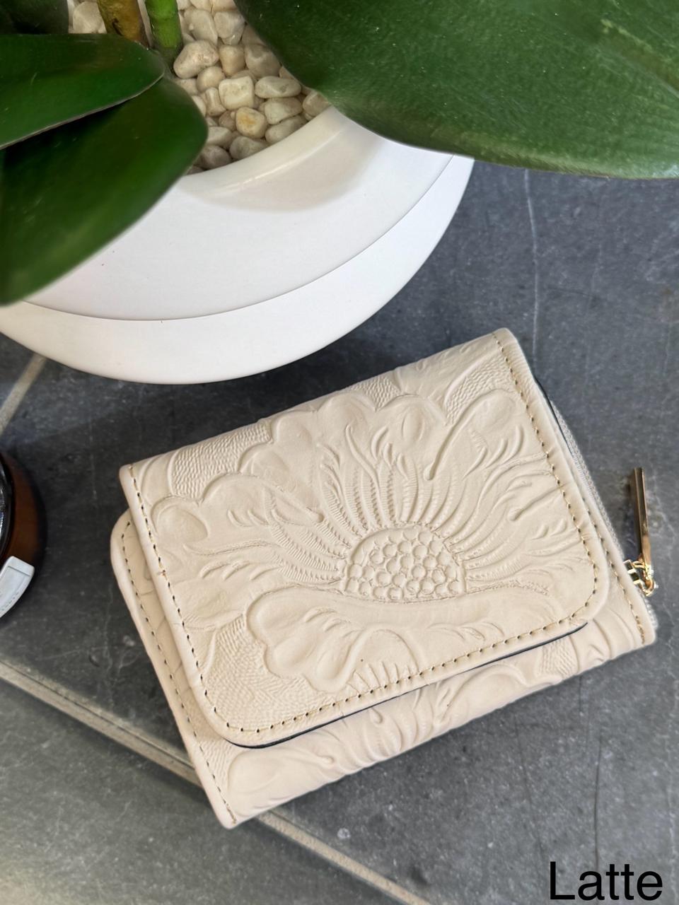 CARTERA PIEL KENYA LATTE FLORES