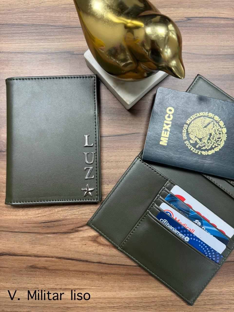 PORTAPASAPORTE IND VERDE MILITAR LISO