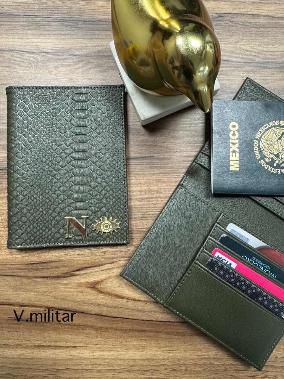 PORTAPASAPORTE IND VERDE MILITAR