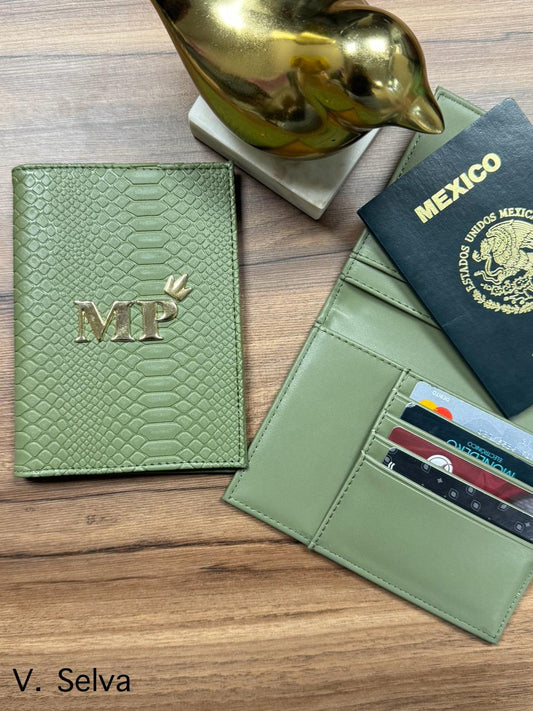 PORTAPASAPORTE IND. VERDE SELVA