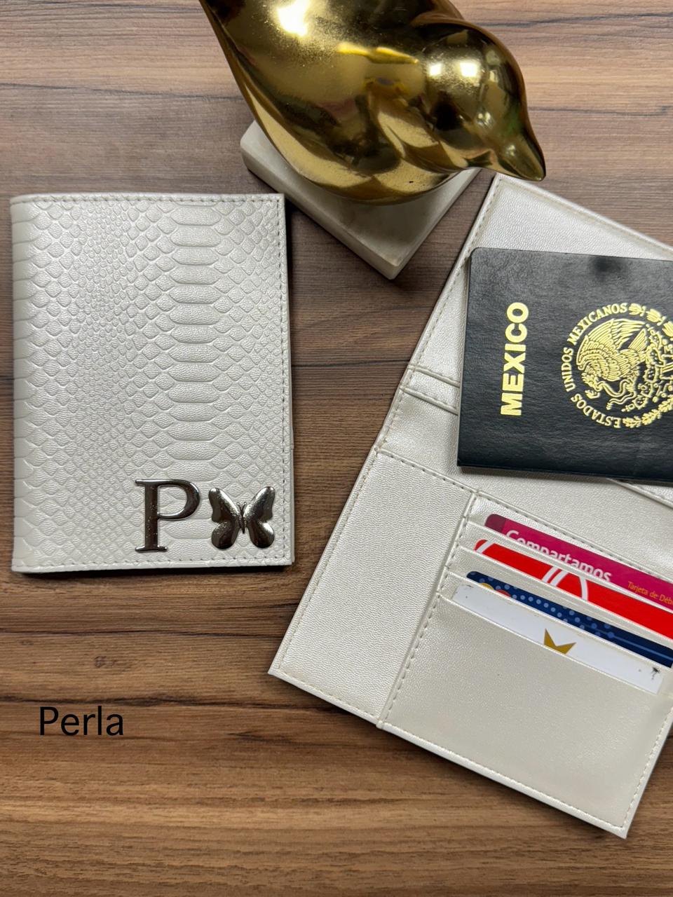 PORTAPASAPORTE IND. PERLA