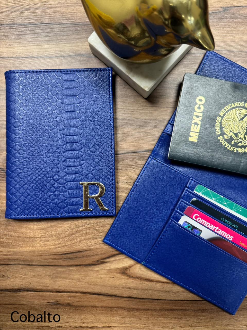 PORTAPASAPORTE IND COBALTO
