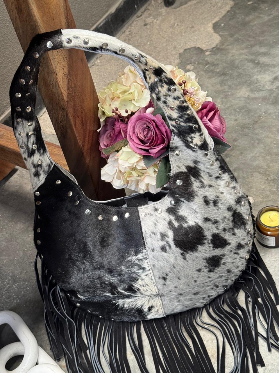 BOLSO MONTANA PELO Y BARBAS NEGRO