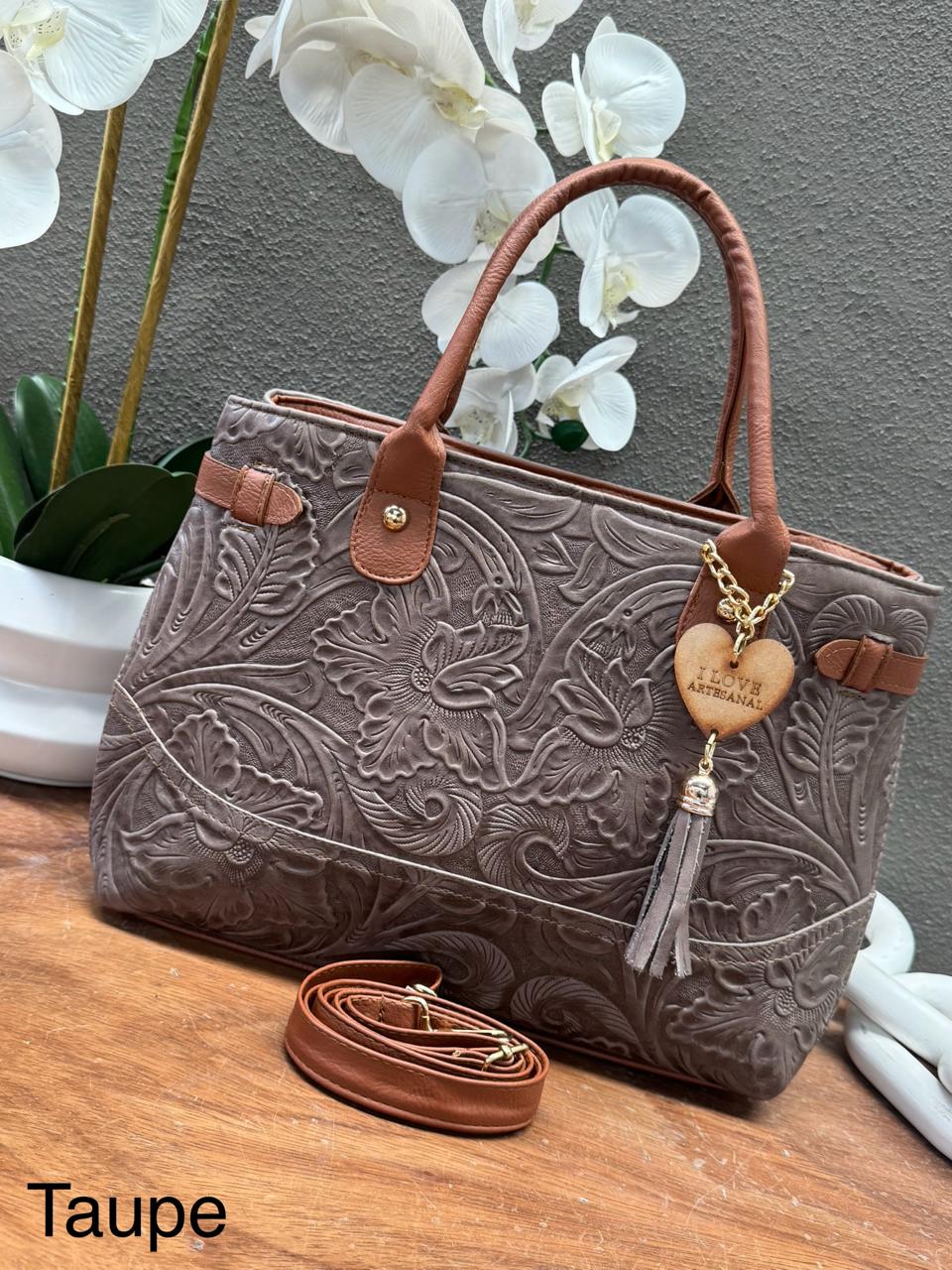 TOKIO PIEL CINCELADO COLOR TAUPE