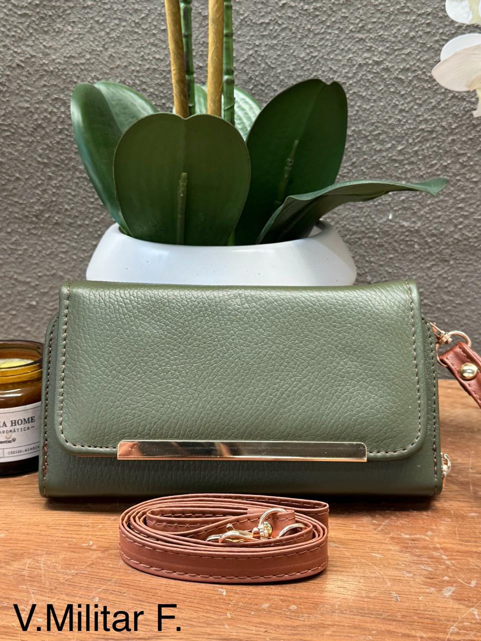 CARTERA CINCELADA ANA FLOTER VERDE MILITAR