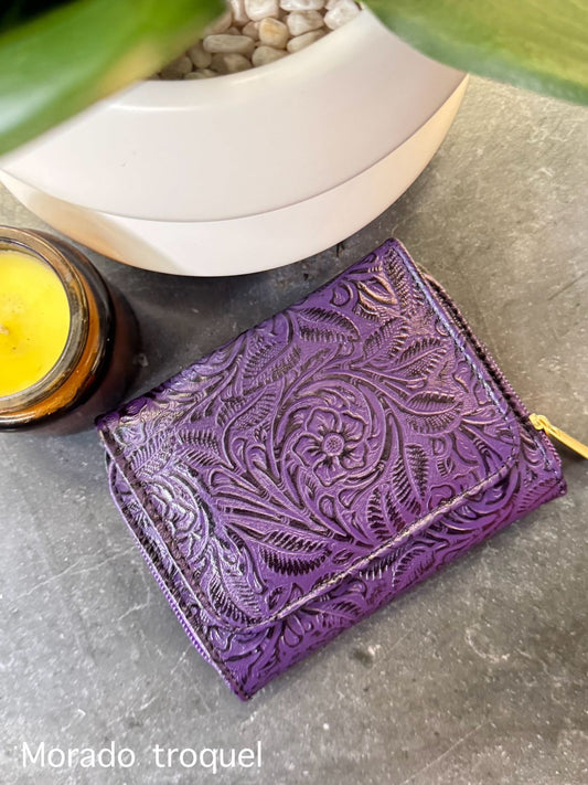 CARTERA PIEL KENYA FLORES TROQUEL MORADO/NEGRO