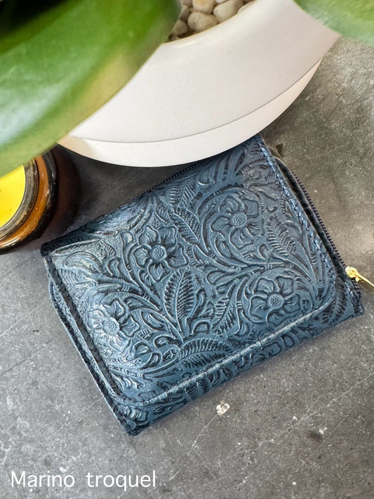 CARTERA PIEL KENYA FLORES TROQUEL MARINO