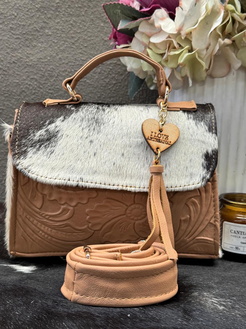 CROSSBODY DELIA PELO AVELLANA