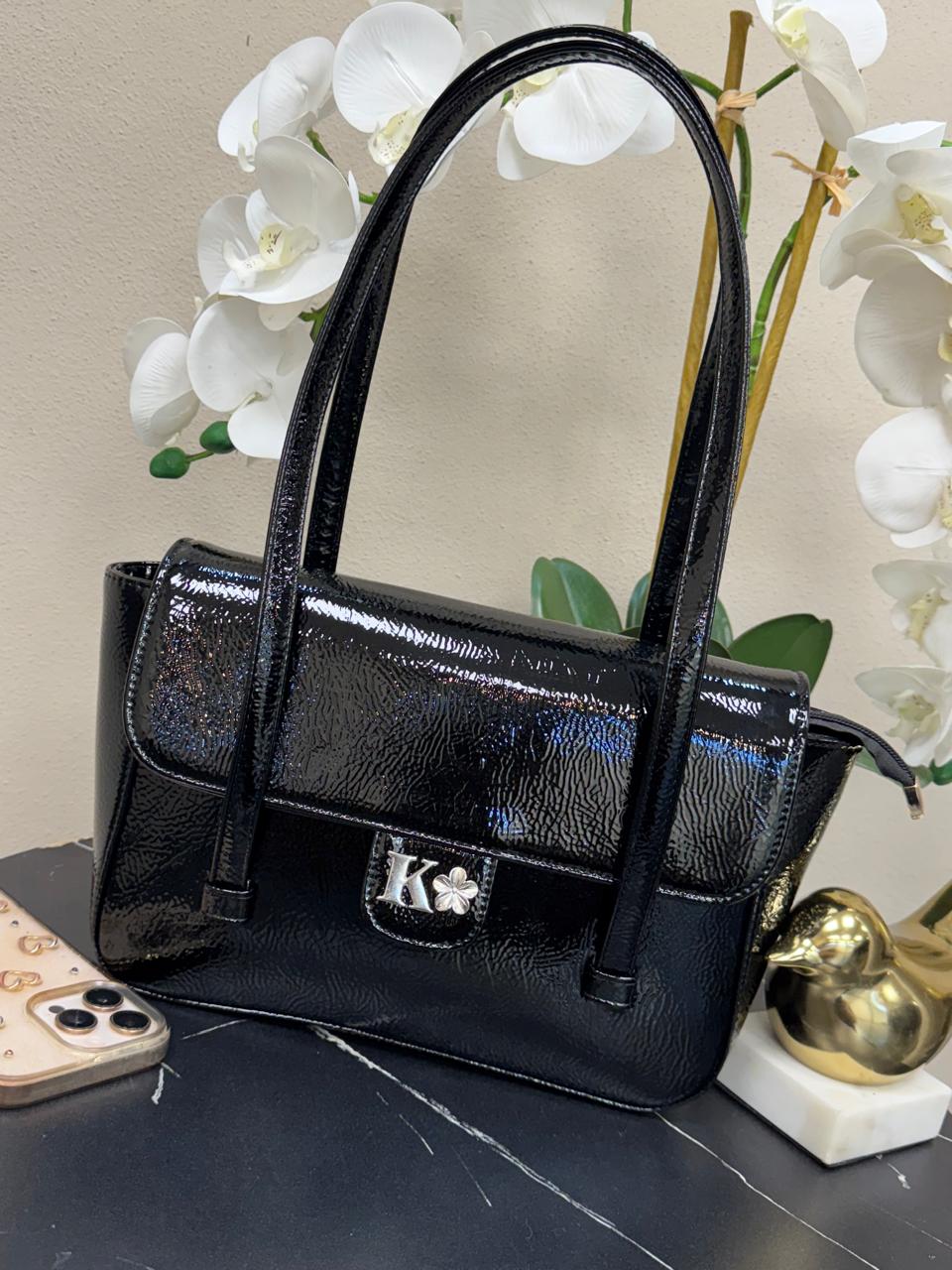 BOLSO PREPPY COCO NEGRO CHAROL ARRUGADO