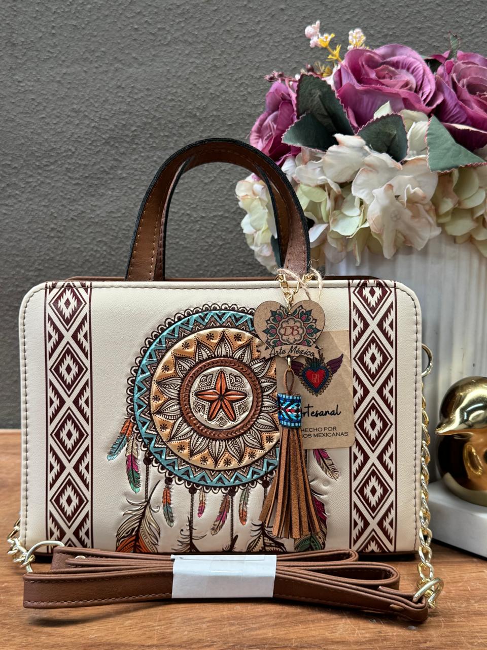 DB CROSSBODY ATRAPASUEÑOS HUESO/CAFE