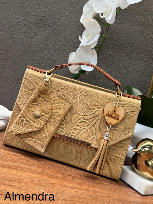BOLSO KATYA COLOR ALMENDRA
