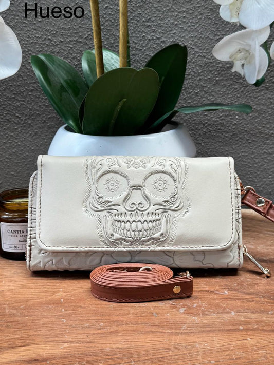 CARTERA CINCELADA ANA CALAVERA COLOR HUESO