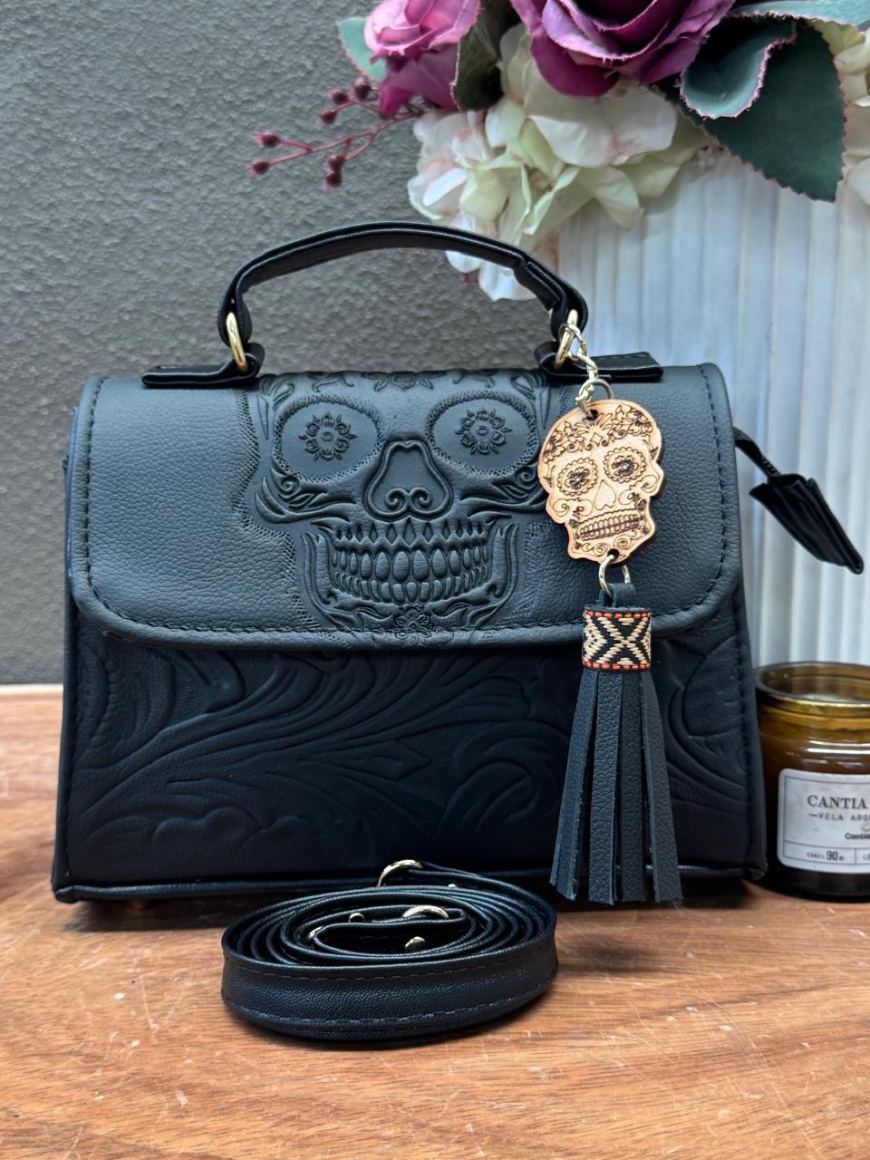 CROSSBODY DELIA MUÑEQUEADA CALAVERA COLOR NEGRO