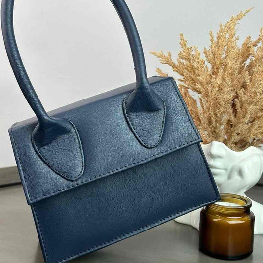 JACQUEMOUS AZUL MARINO