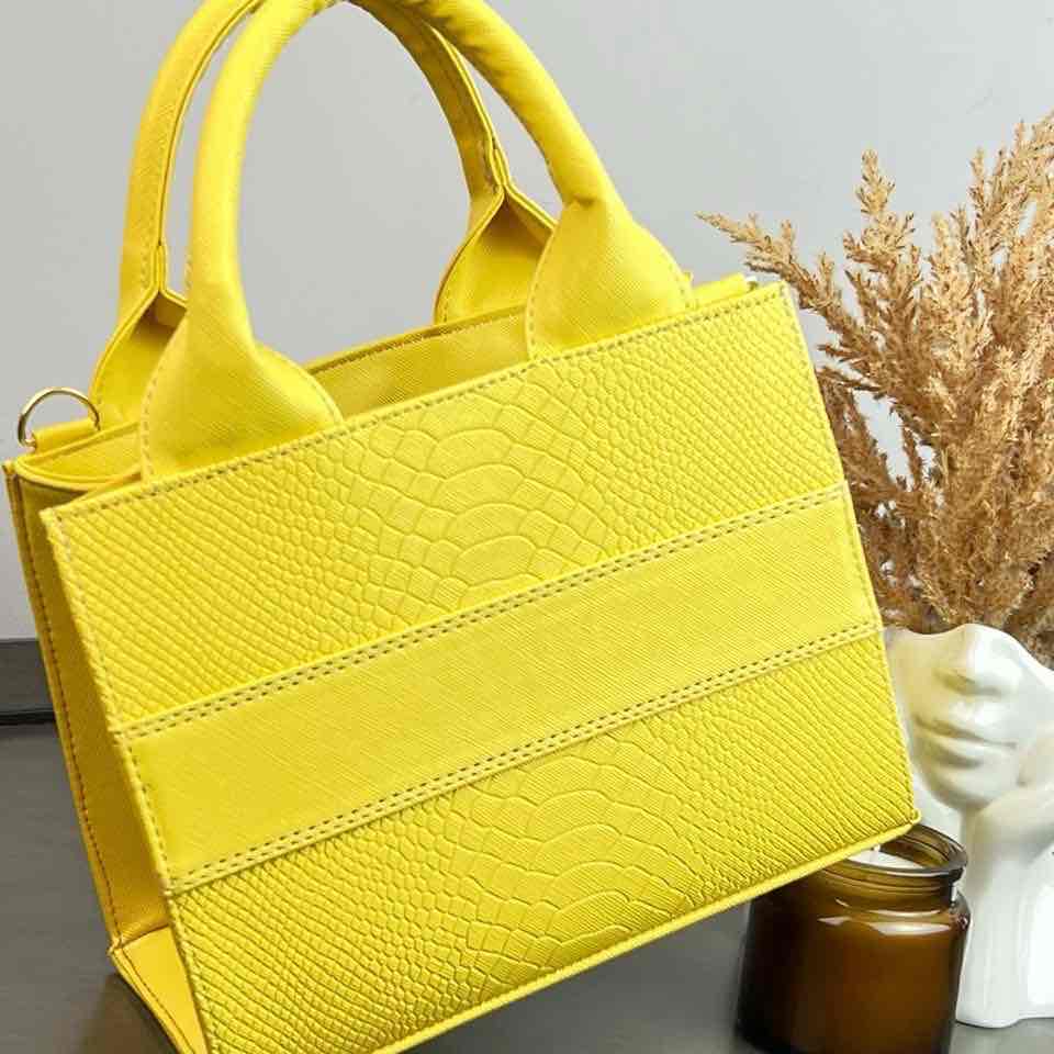 TOTE CLASICA MINI AMARILLO