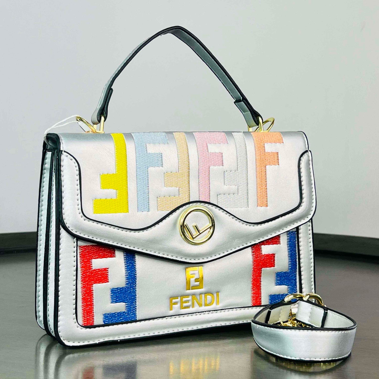 FENDI 001 PLATA