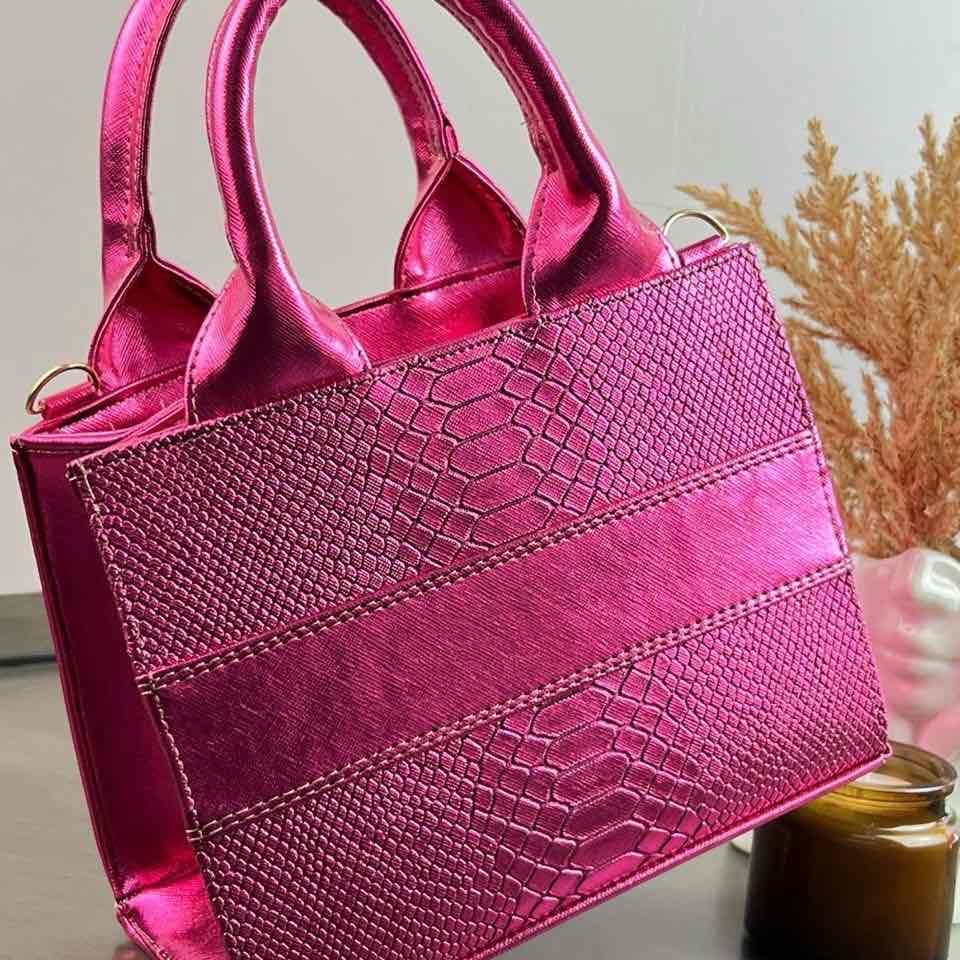 TOTE CLASICA MINI FUISHA METÁLICO